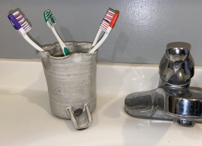 White Electric Toothbrush Holder